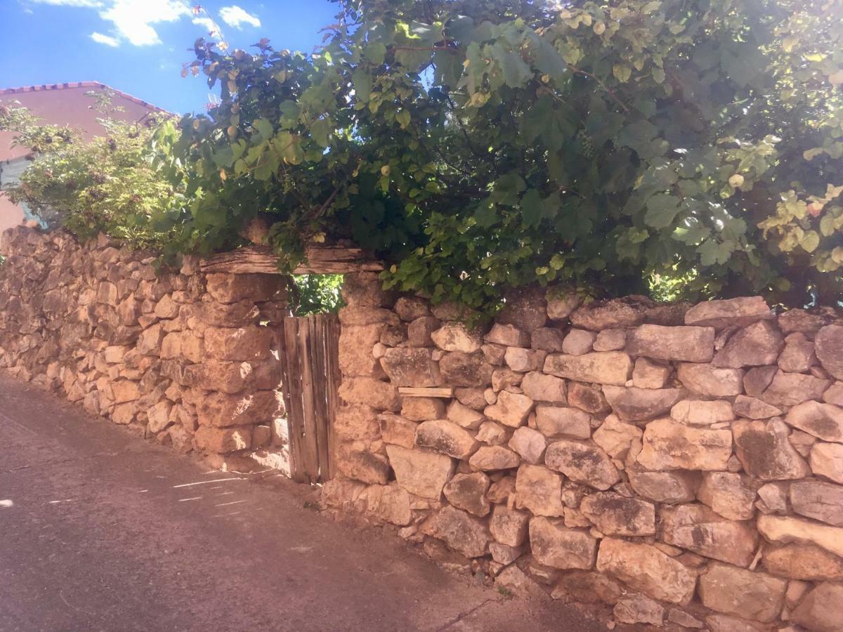 Apartamento Rural La Cascada De Calmarza Eksteriør bilde